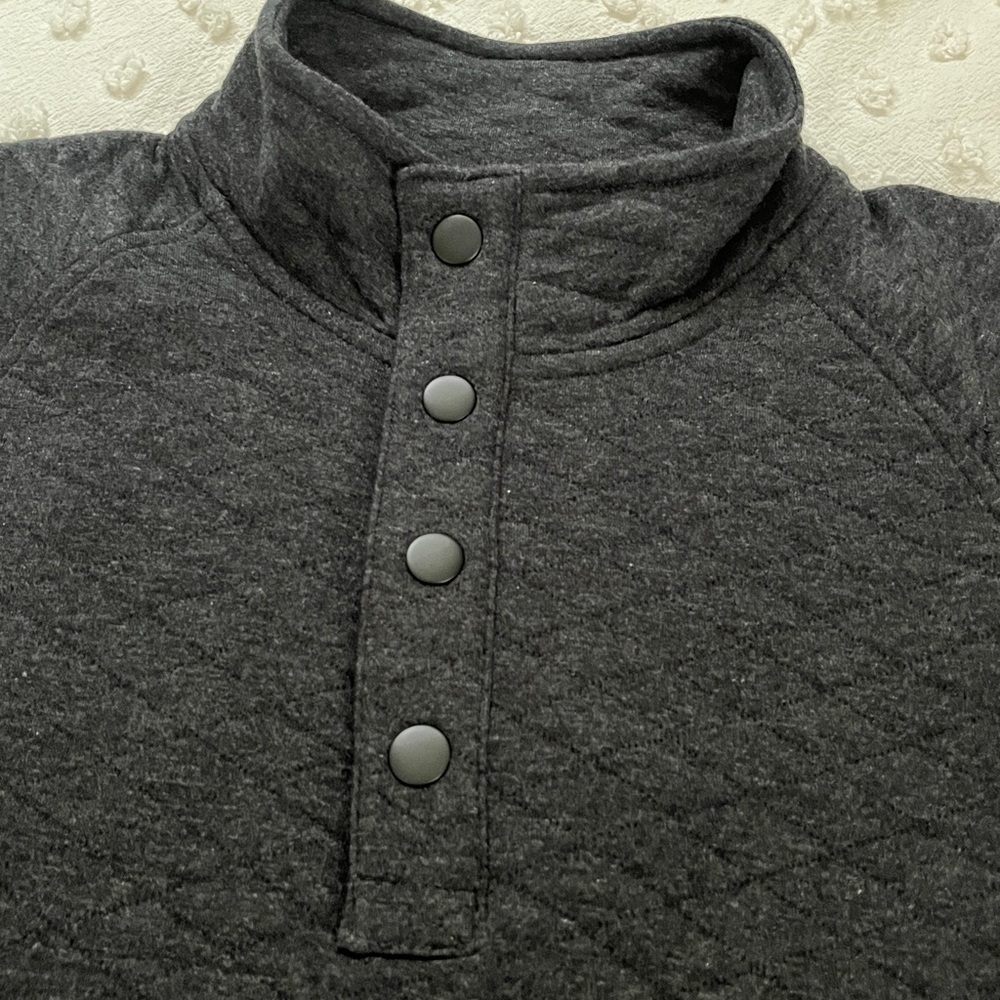 Charcoal Gray Quilted Sweatshirt